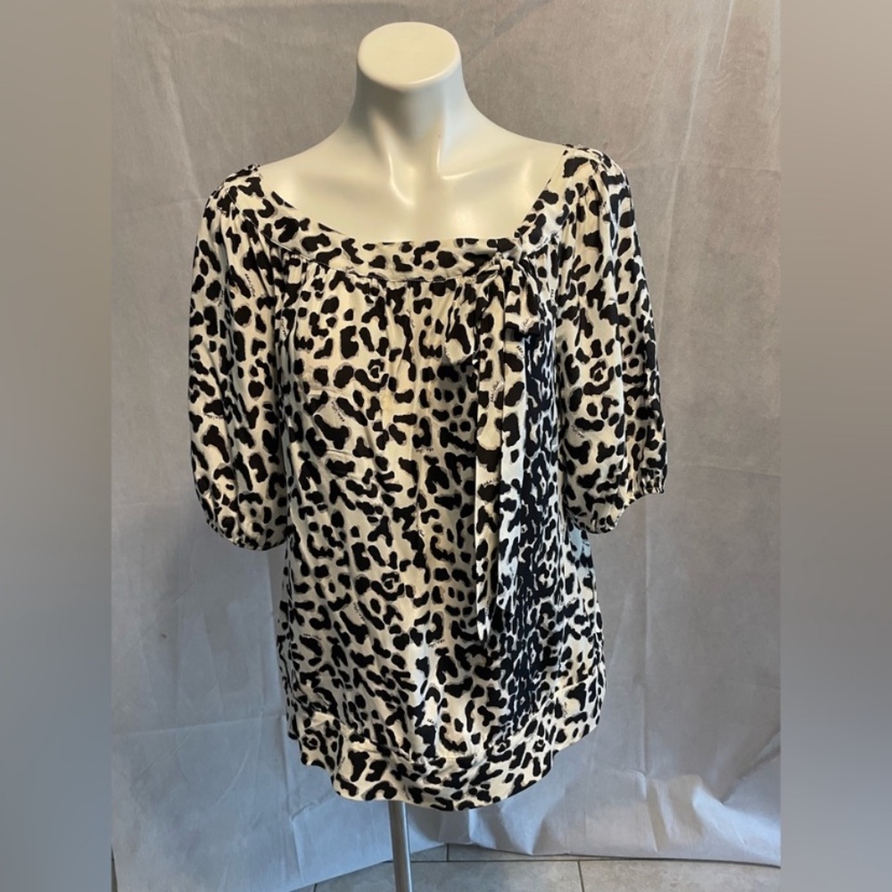 White House Black Market XL leopard print